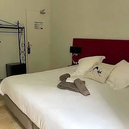 Logis Le Domaine De La Regaliere 3*