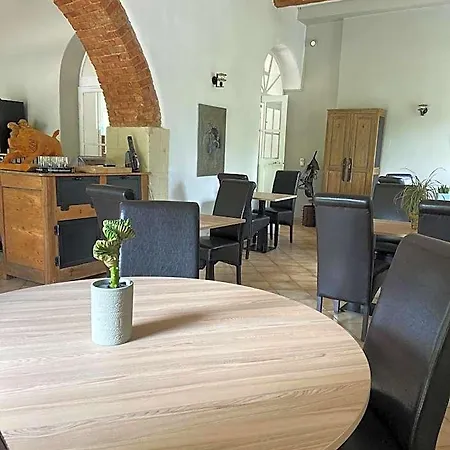 Hotel Logis Le Domaine De La Regaliere Anduze